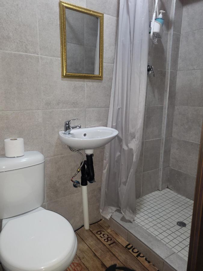 Albatrossways Lodge Sandton Ngoại thất bức ảnh