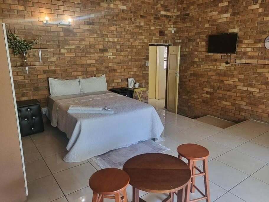 Albatrossways Lodge Sandton Ngoại thất bức ảnh